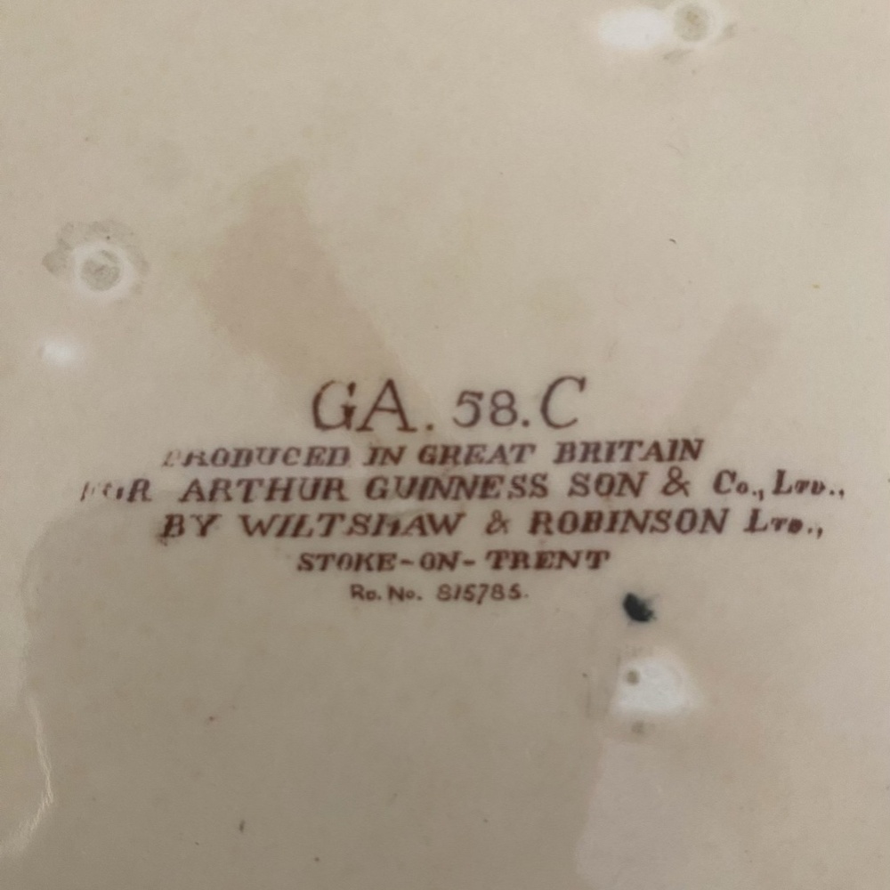 Vintage Arthur Guinness Son & Co., Ltd., Ashtray - Picture 4 of 4